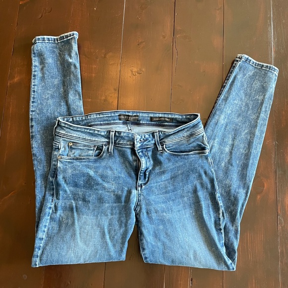 👖GUESS Skinny Jeans - Picture 1 of 7